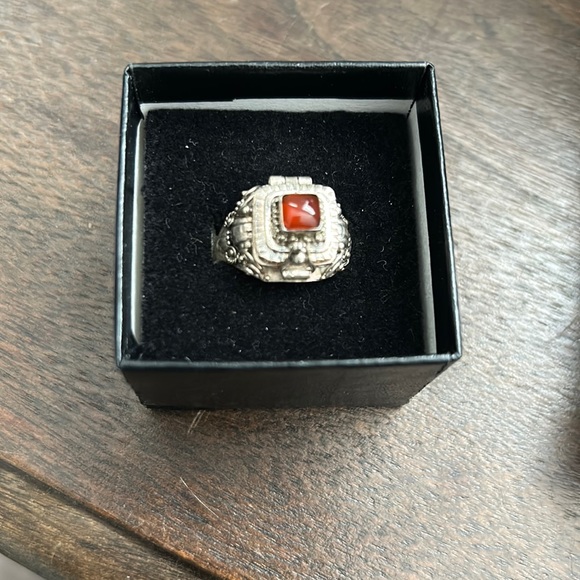 Poison Ring - Picture 1 of 3